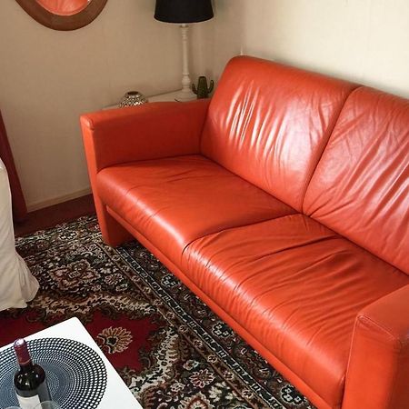 2 Bedroom Awesome Home In Tzummarum Екстериор снимка